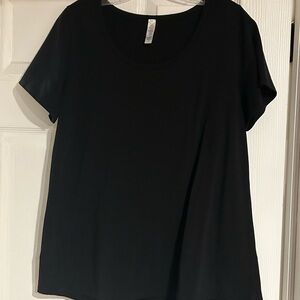 LuLaRoe Black Short Sleeve Top